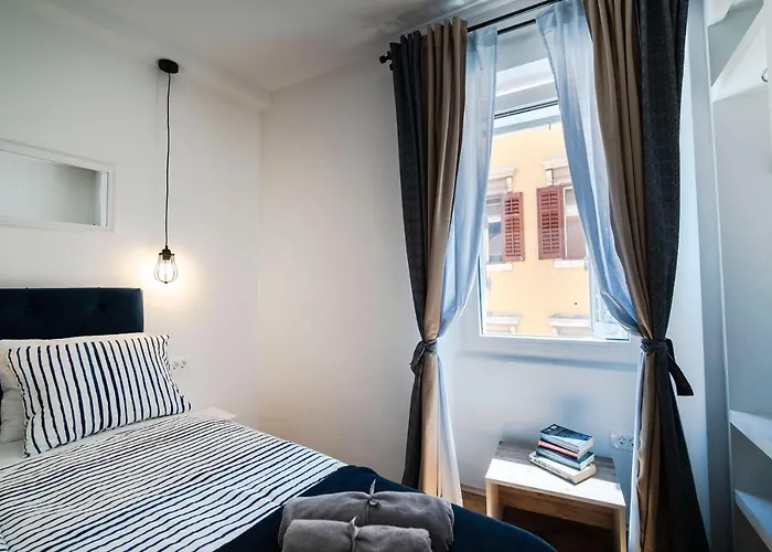 Stelle D'oro 3* 로비니